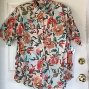 Gorgeous plus size short sleeve button down blouse